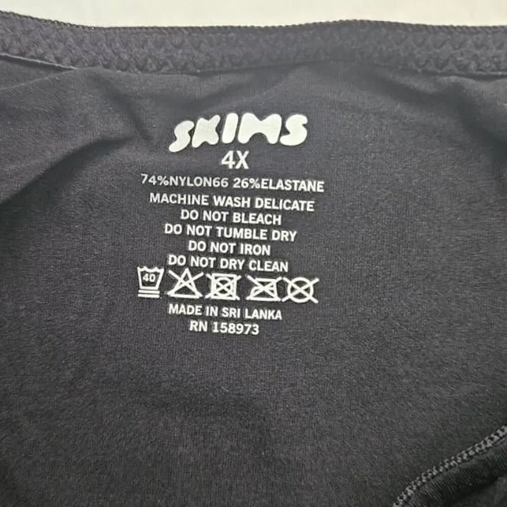 2 PAIR SKIMS SIDE‎ STRING PANTY NWT